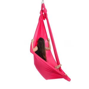 Aerialsilks Aerial Yoga JUST Perfect Set mreža i karabiner set za Fly fit i Aerial pogodan za djecu - 7 m Boja: Magenta