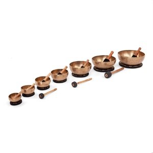 Bodhi Yoga Bodhi veliki set 7 tibetanskih pjevajućih zdjela za zvučnu terapiju 11 - 35 cm ručni rad